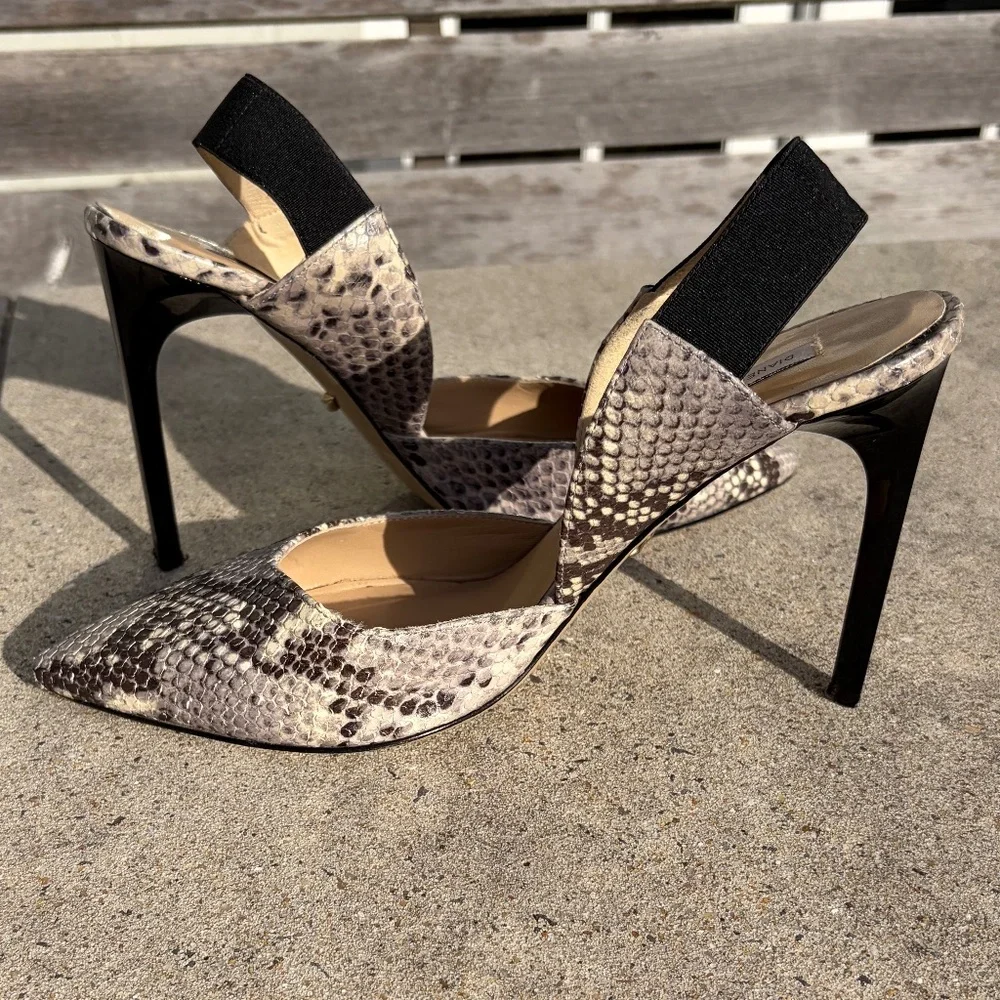 Diane Von Furstenberg Blaire Heels python print gray 8M
